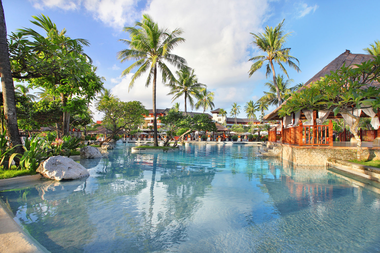 Bali Beach Hotel - Homecare24