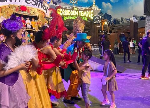 Early Xmas for Kids at Bali’s Trans Studio Mall